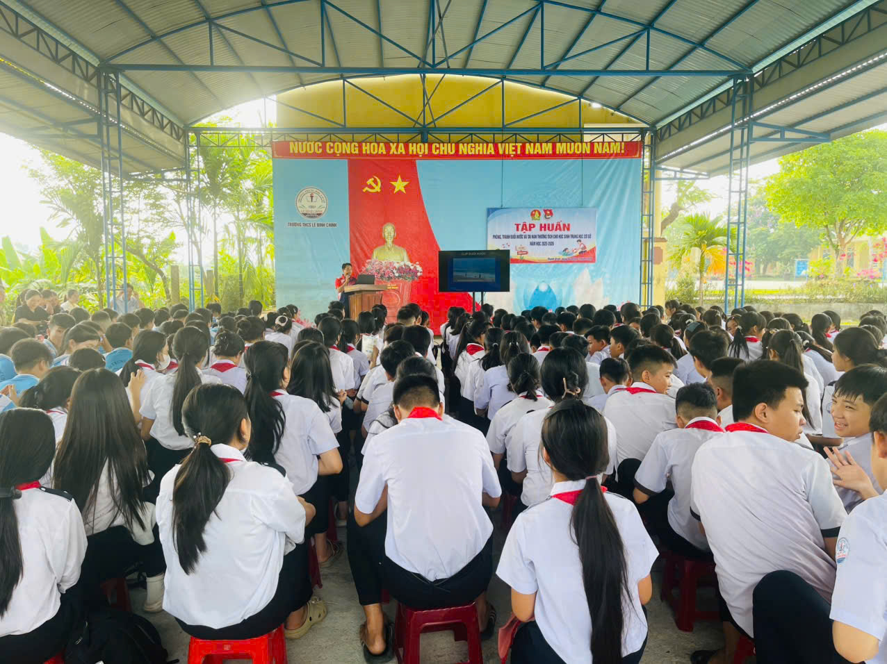 Đoàn xã – Hội đồng Đội xã Thạnh Bình đồng loạt tổ chức tuyên truyền, tập huấn phòng, chống đuối nước