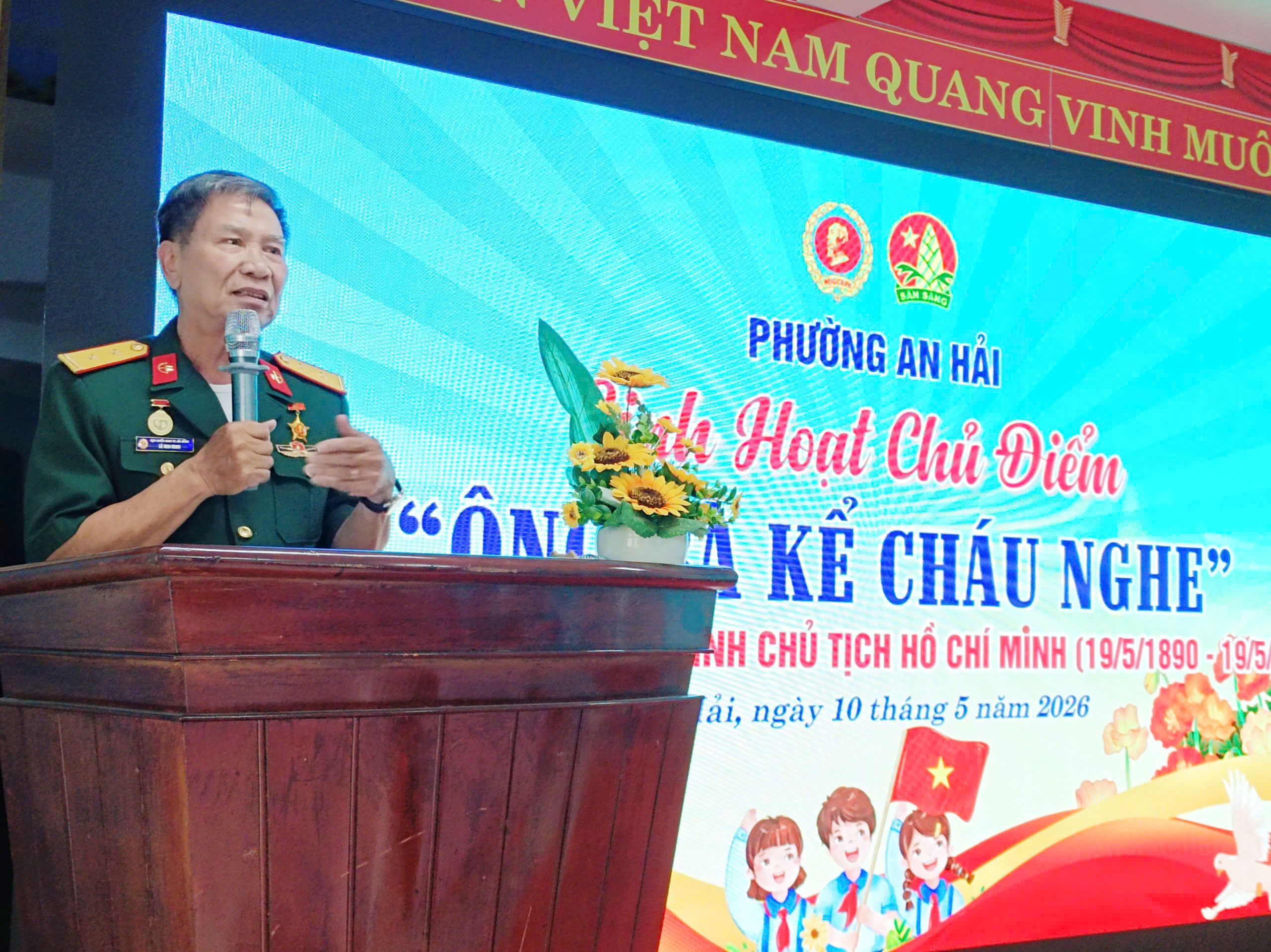 Hội đồng Đội phường An Hải sinh hoạt chủ điểm “Ông bà kể cháu nghe”