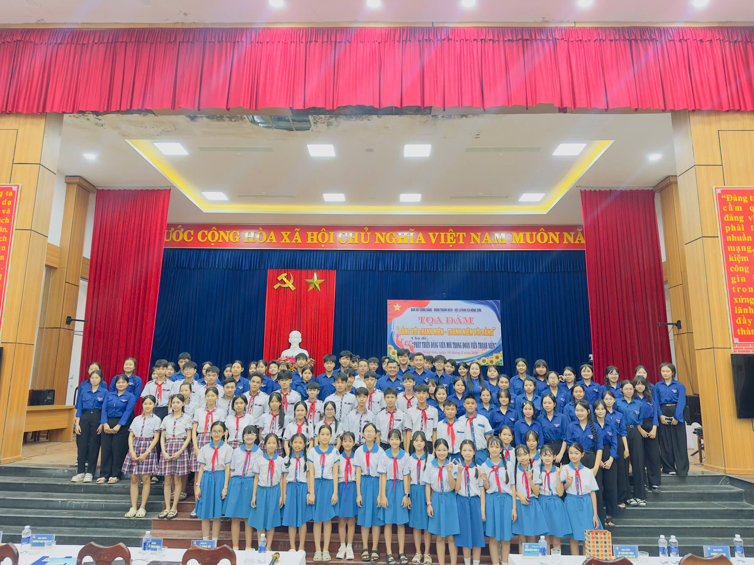 Tuổi trẻ xã Nông Sơn tổ chức sinh hoạt chuyên đề về Bác và tọa đàm “Thanh niên với Đảng – Đảng với thanh niên” năm 2026