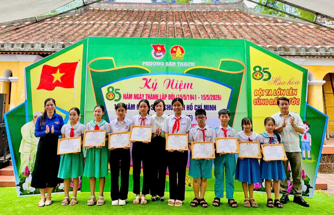 Đoàn phường – Hội đồng Đội phường Bàn Thạch tổ chức chương trình kỷ niệm 85 năm Ngày thành lập Đội TNTP Hồ Chí Minh