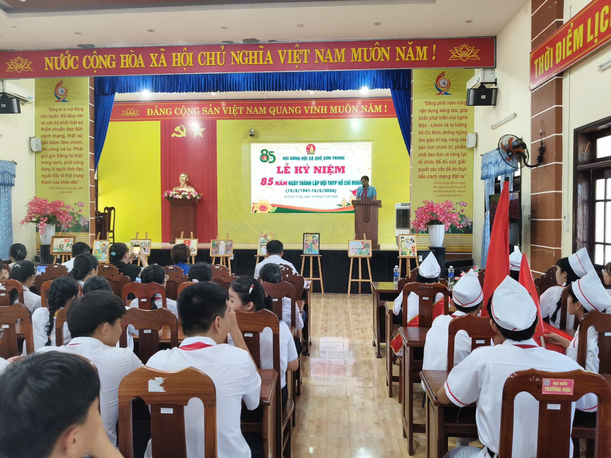 Hội đồng Đội xã Quế Sơn Trung tổ chức chương trình kỷ niệm 85 năm Ngày thành lập Đội Thiếu niên Tiền phong Hồ Chí Minh