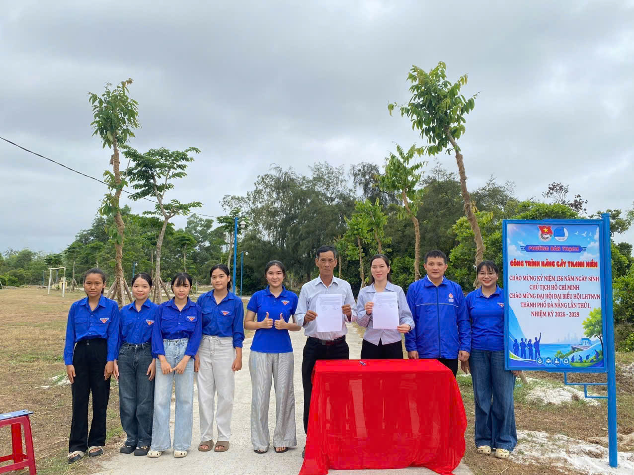 Tuổi trẻ Bàn Thạch bàn giao công trình thanh niên “Hàng cây thanh niên” – Gieo mầm xanh, dựng xây tương lai