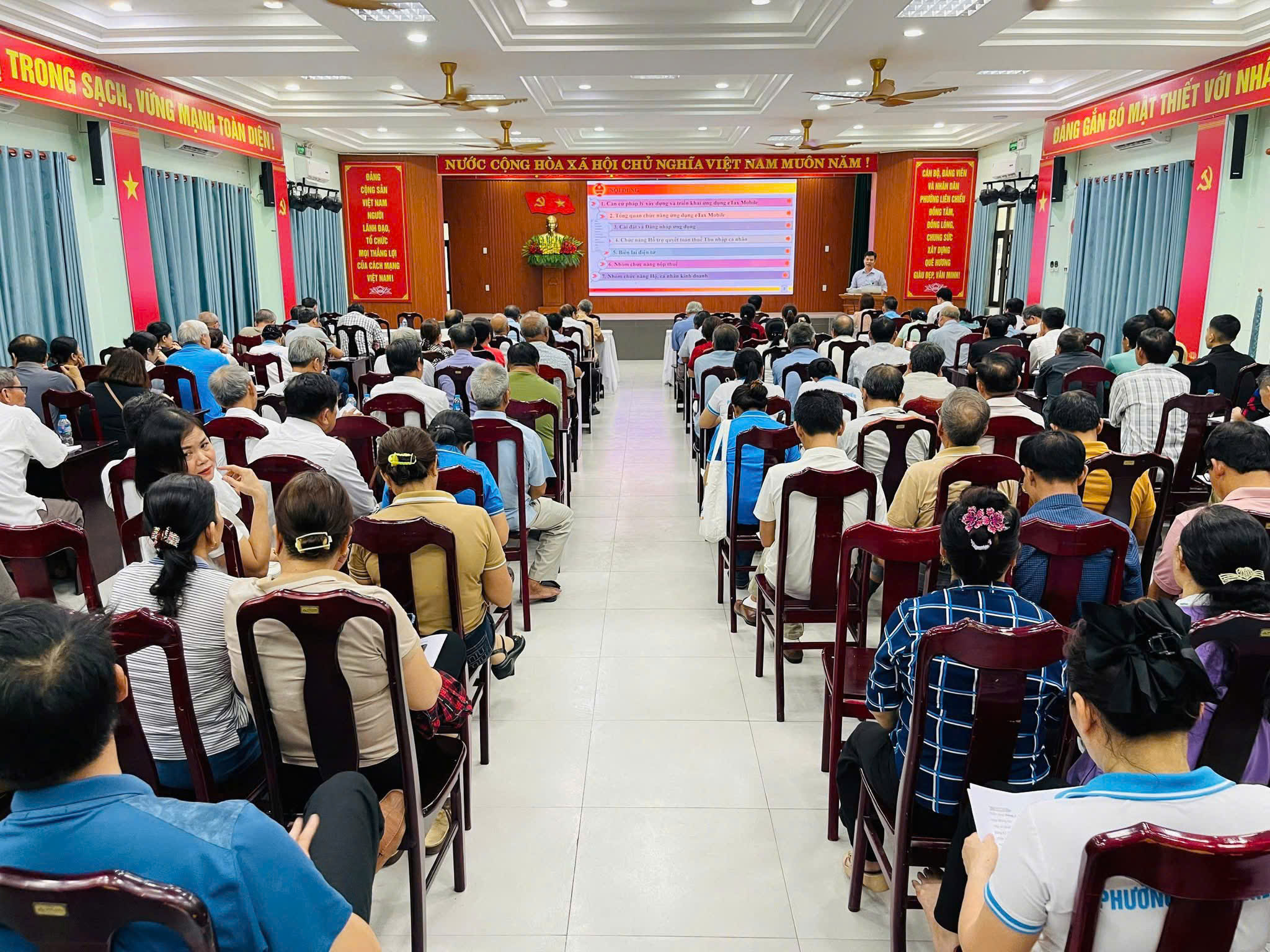 Tuổi trẻ Liên Chiểu hưởng ứng 30 ngày cao điểm thi đua chào mừng Đại hội Hội Liên hiệp Thanh niên Việt Nam các cấp