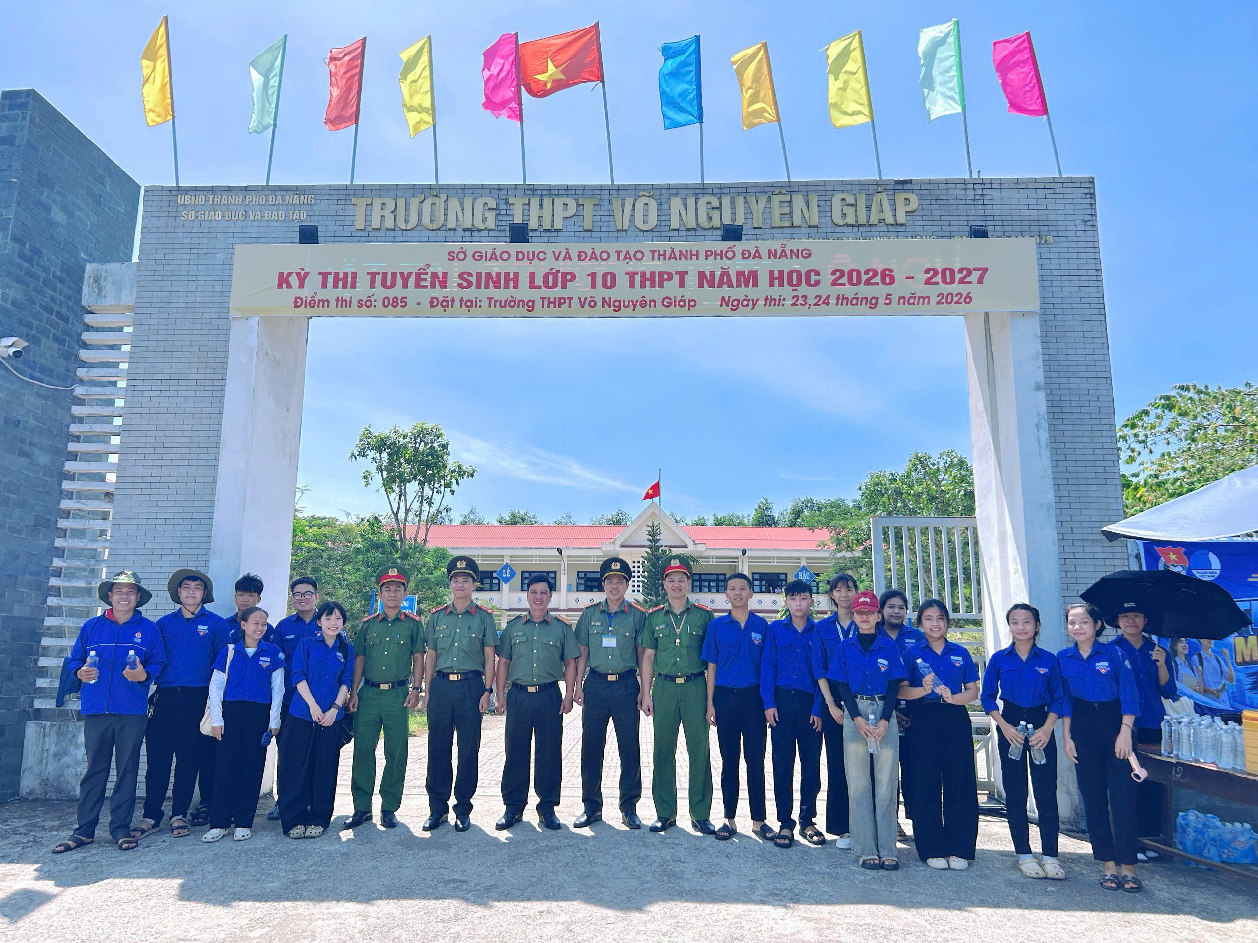Tuổi trẻ Chiên Đàn ra quân tiếp sức thí sinh trong Kỳ thi tuyển sinh lớp 10