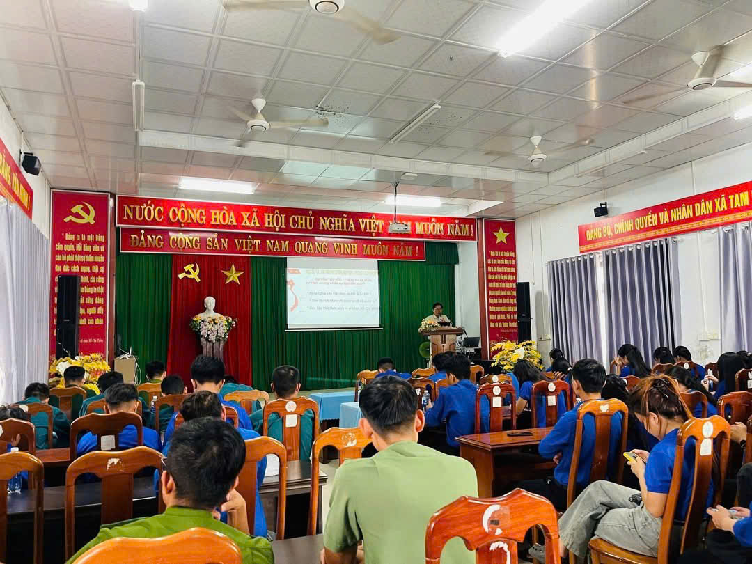 Đoàn Thanh niên xã Tam Hải tổ chức sinh hoạt chuyên đề về công tác thông tin tuyên truyền đối ngoại