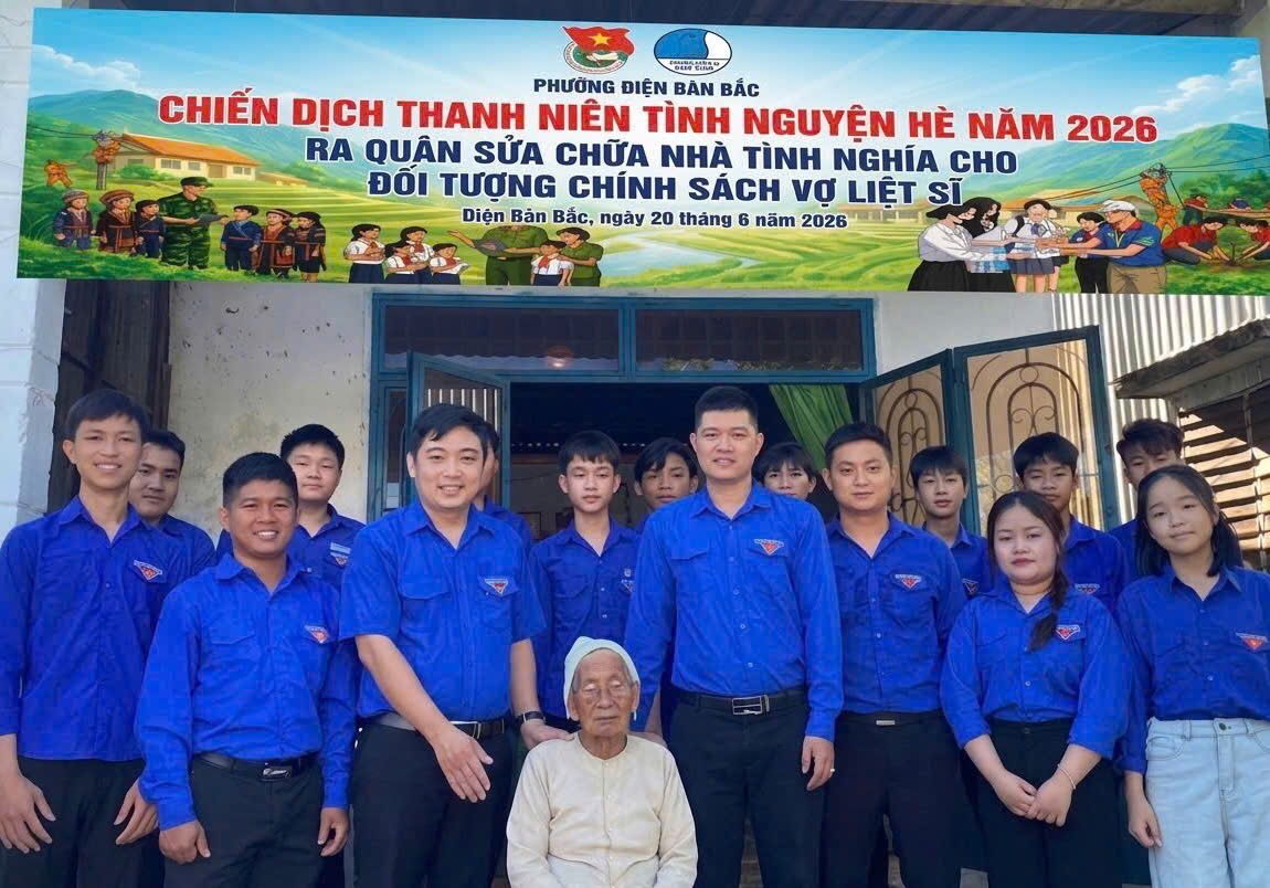 Đoàn phường Điện Bàn Bắc ra quân hỗ trợ xây dựng nhà tình nghĩa cho thân nhân liệt sĩ