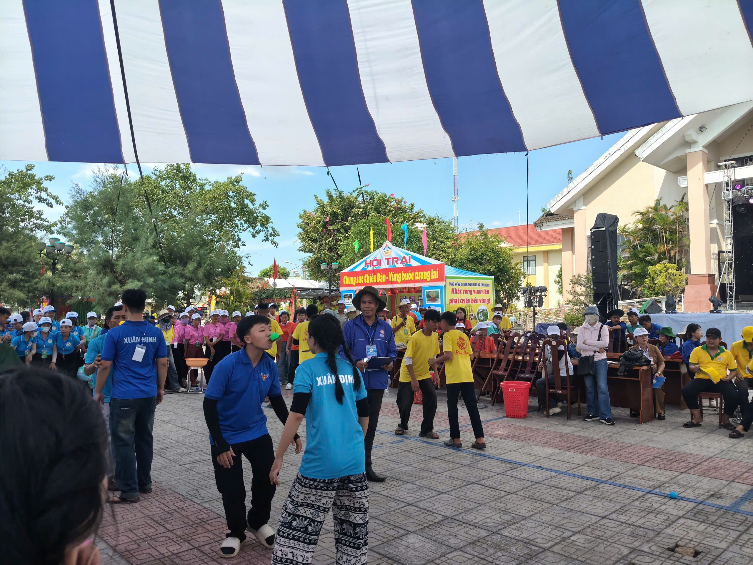 Ban Chỉ đạo hoạt động hè xã Chiên Đàn tổ chức thành công chương trình hội trại chào mừng kỷ niệm 01 năm thành lập xã Chiên Đàn