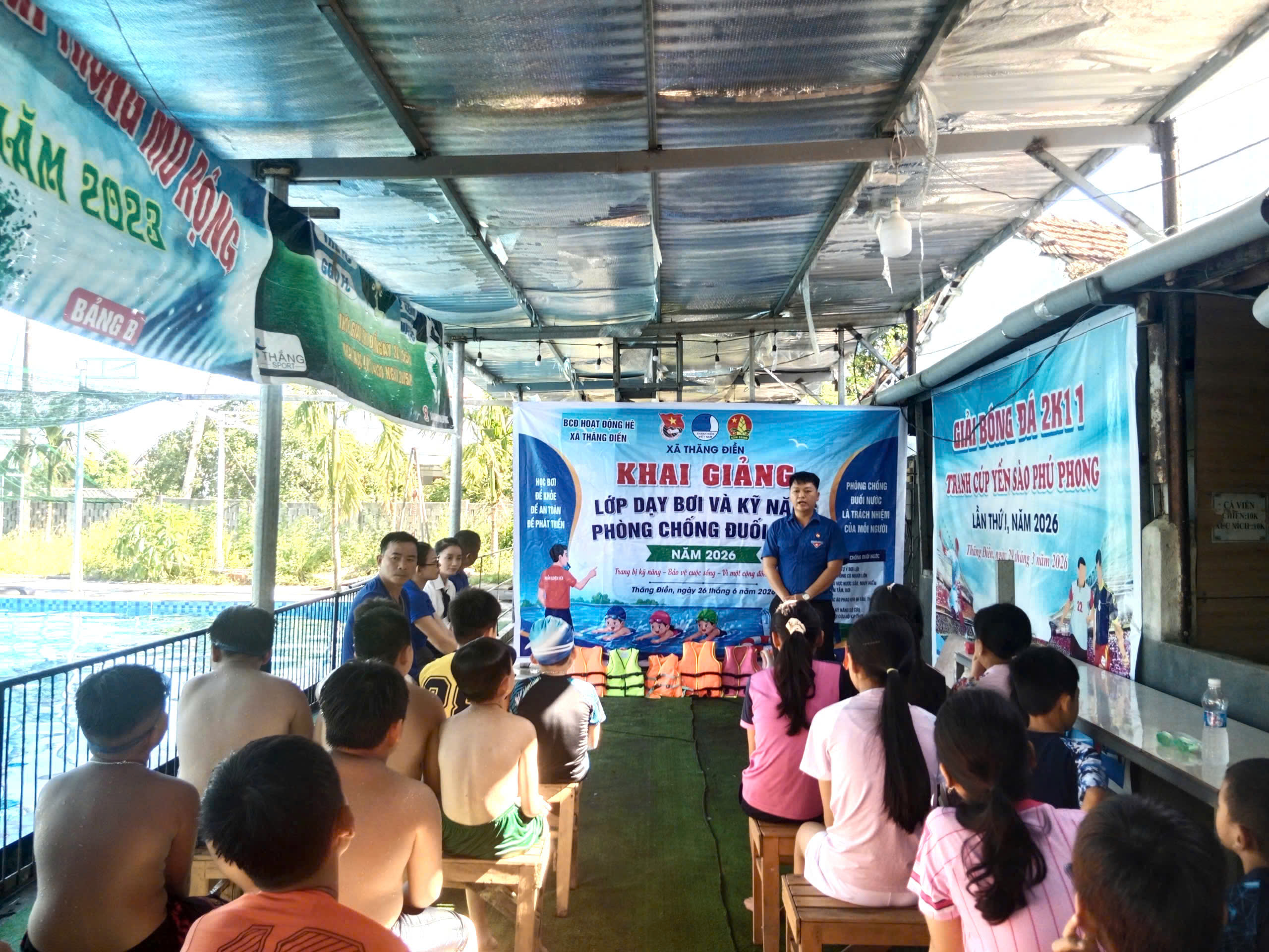 Đoàn xã Thăng Điền phối hợp tổ chức khai giảng lớp dạy bơi và kỹ năng phòng, chống đuối nước cho trẻ em năm 2026