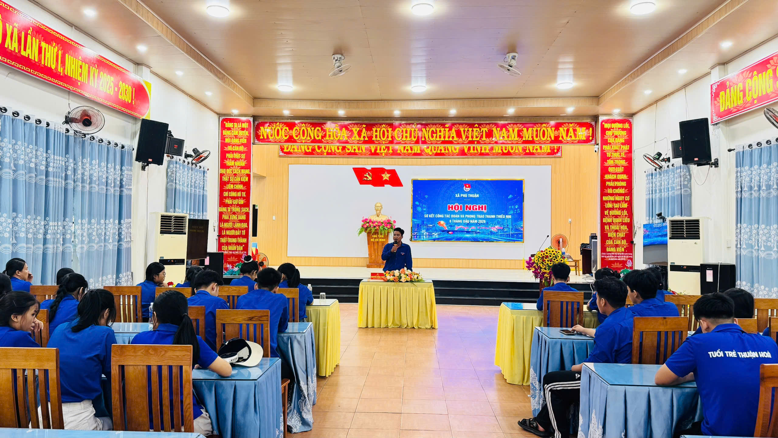 Đoàn xã Phú Thuận tổ chức Hội nghị sơ kết công tác Đoàn và phong trào thanh thiếu nhi 6 tháng đầu năm 2026