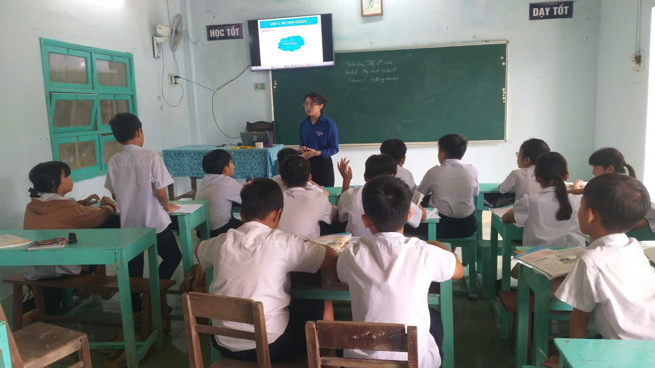 Tuổi trẻ phường Điện Bàn: Cô giáo trẻ đồng hành cùng lớp học tình thương, lan tỏa tinh thần cống hiến