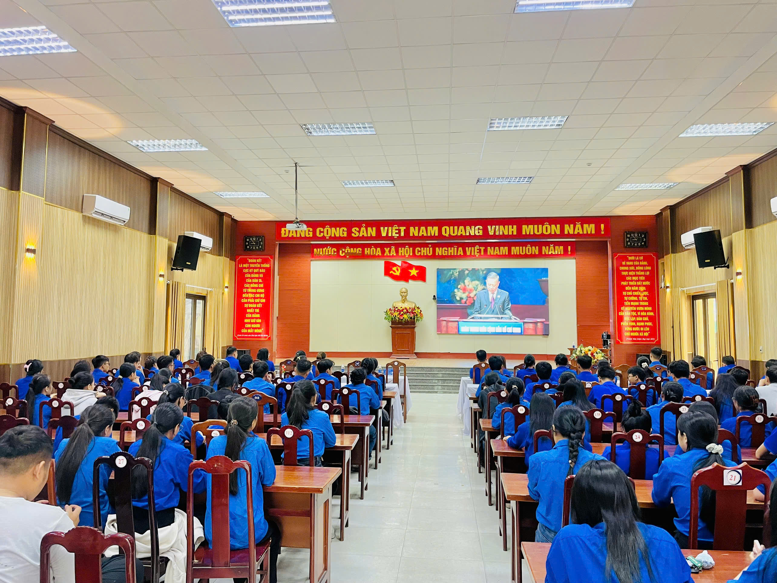 Phường Cẩm Lệ tổ chức tập huấn kỹ năng, nghiệp vụ công tác Đoàn, Hội và thông tin nhanh kết quả Đại hội Đoàn toàn quốc lần thứ XIII