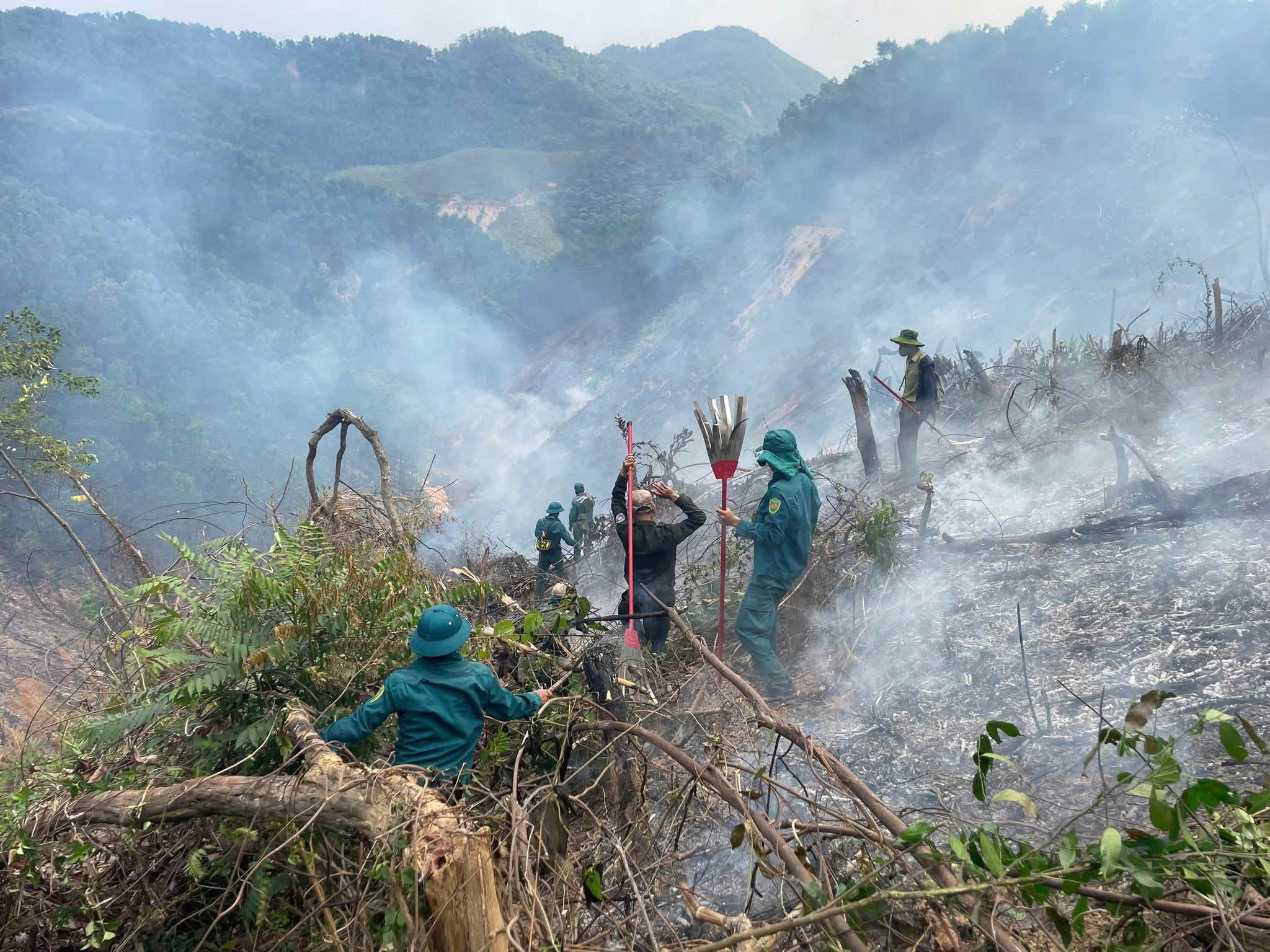 Chi đoàn Dân quân cơ động xã Phước Trà phát huy tinh thần xung kích trong Chiến dịch Thanh niên tình nguyện hè năm 2026
