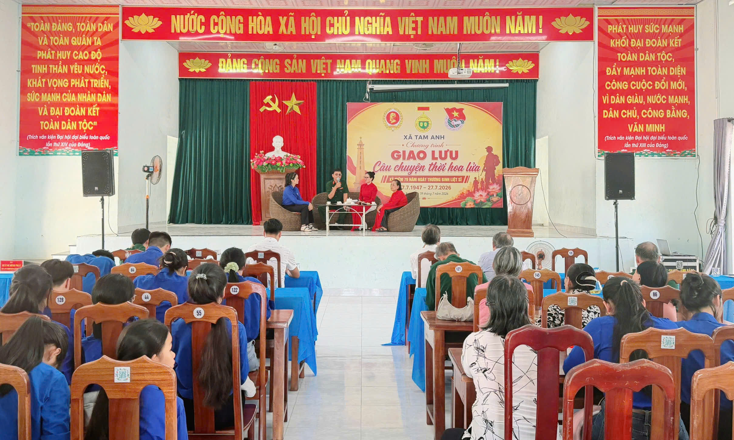 Tuổi trẻ Tam Anh lắng đọng với chương trình giao lưu “Câu chuyện thời hoa lửa”