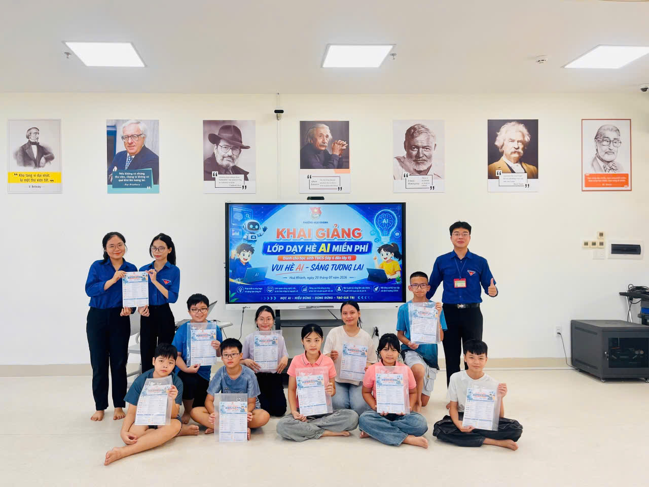 Đoàn phường Hòa Khánh khai giảng lớp học AI miễn phí dành cho học sinh trong dịp hè