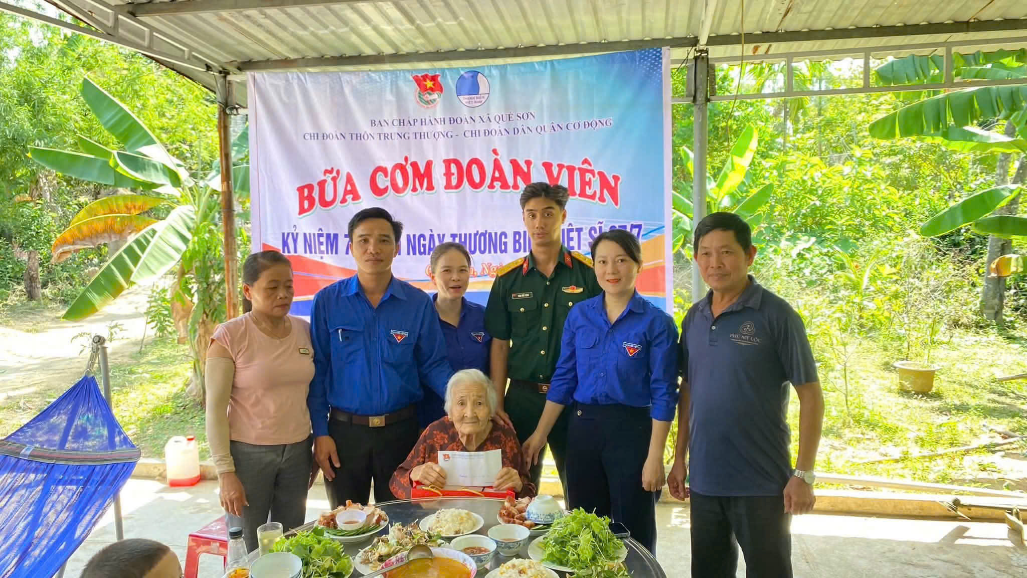 Đoàn xã Quế Sơn tổ chức chuỗi hoạt động tri ân nhân kỷ niệm 79 năm Ngày Thương binh - Liệt sĩ