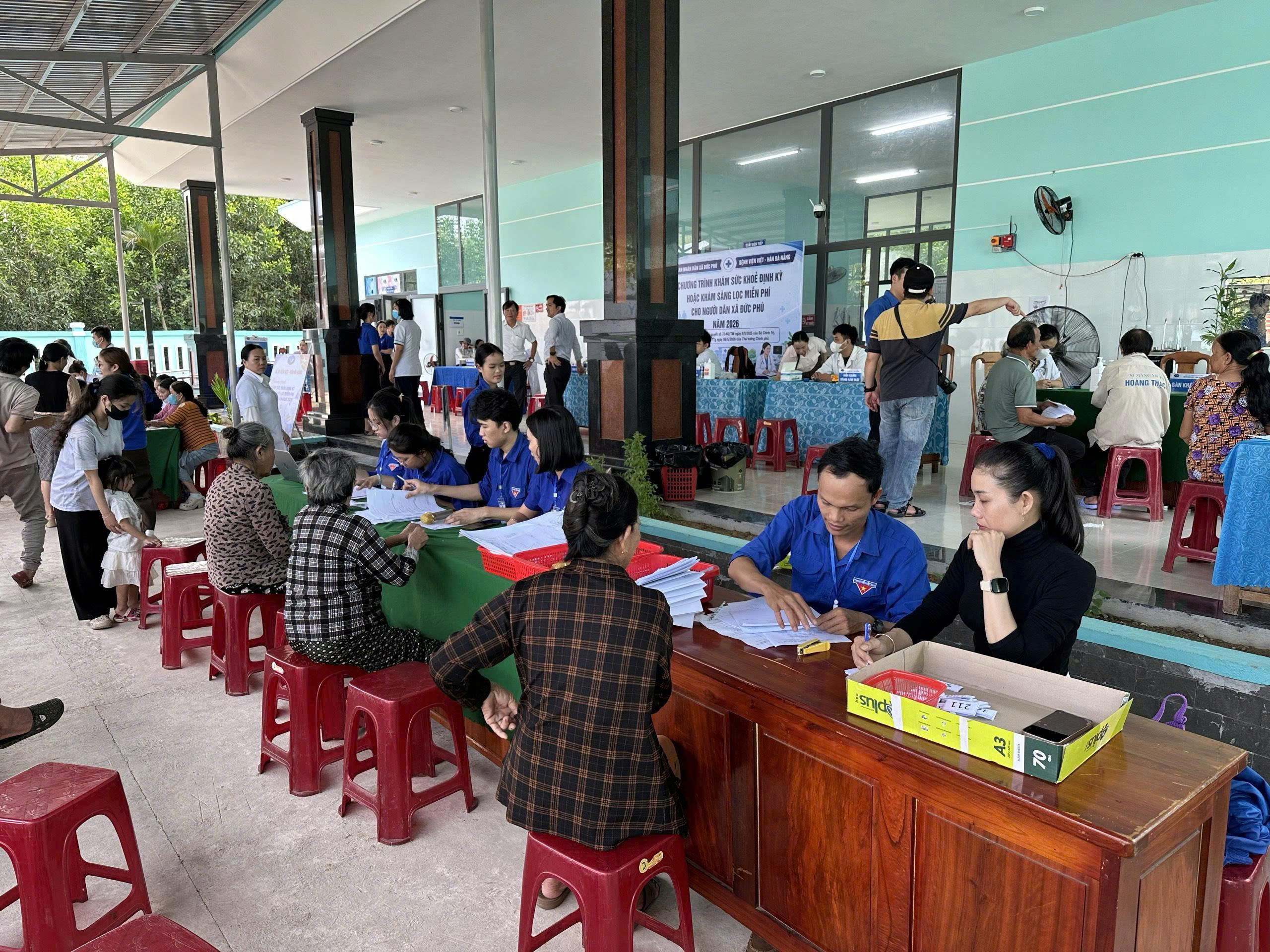 Tuổi trẻ Đức Phú ra quân hỗ trợ khám sức khỏe cho Nhân dân năm 2026
