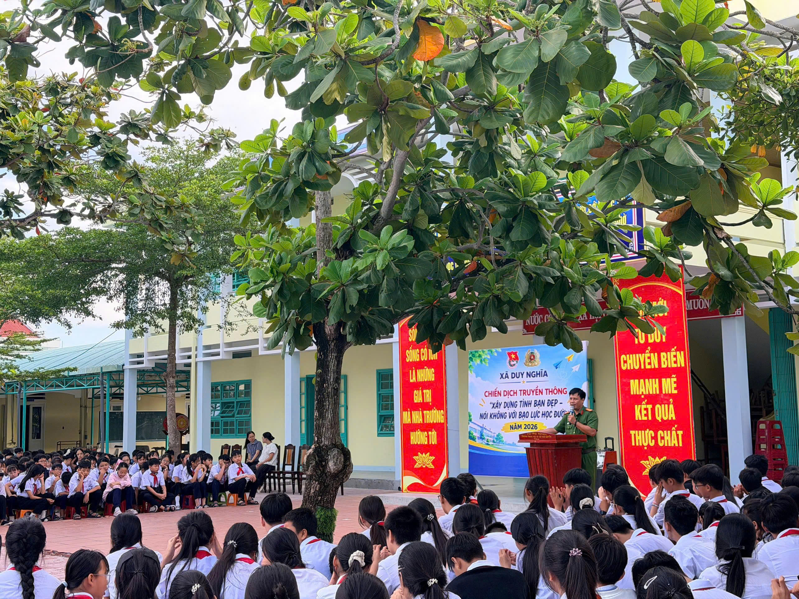 Đoàn xã Duy Nghĩa đẩy mạnh tuyên truyền, giáo dục pháp luật và phòng chống bạo lực học đường