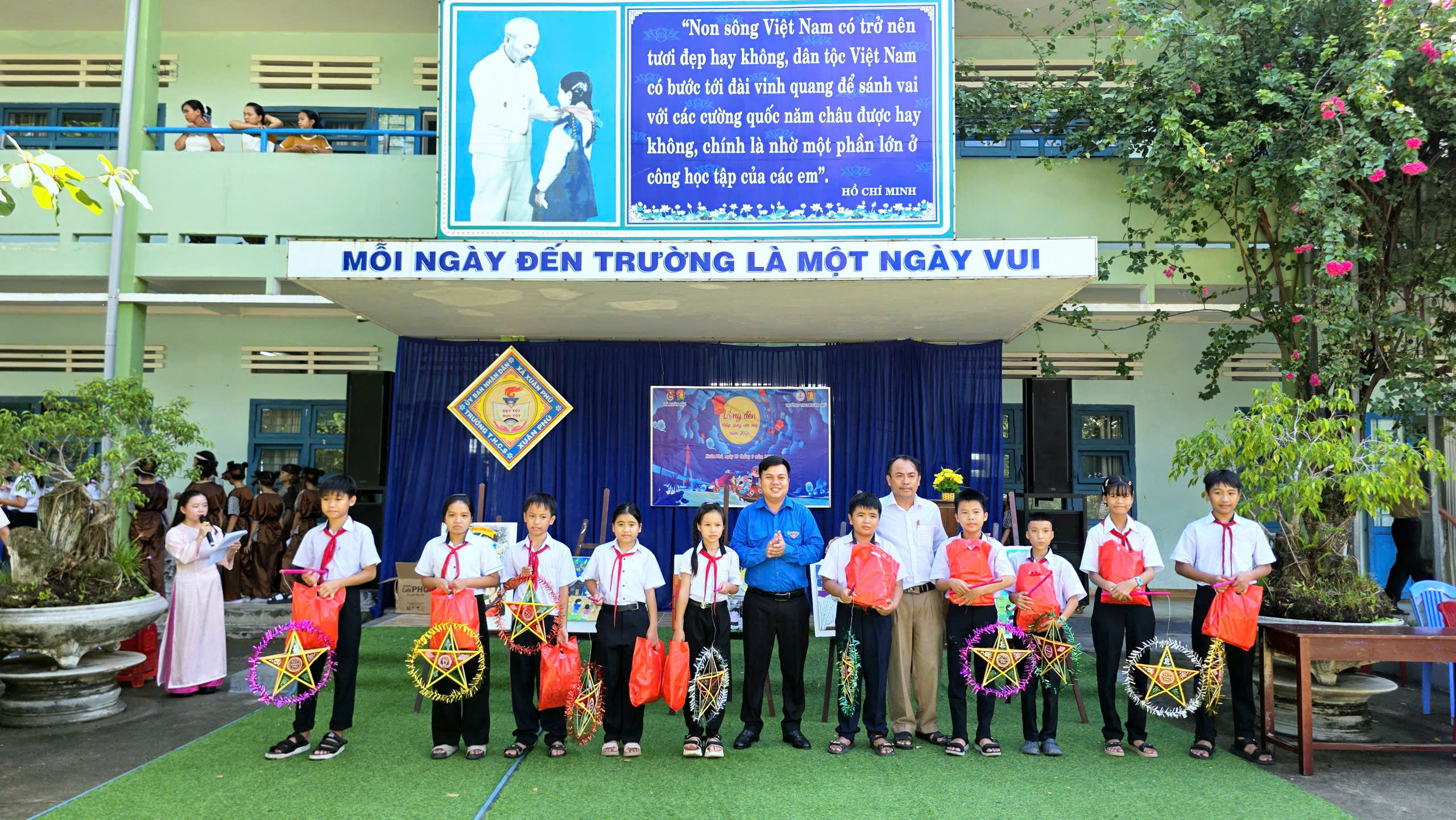 Đoàn xã Xuân Phú tổ chức chương trình “Lồng đèn thắp sáng ước mơ” năm 2026