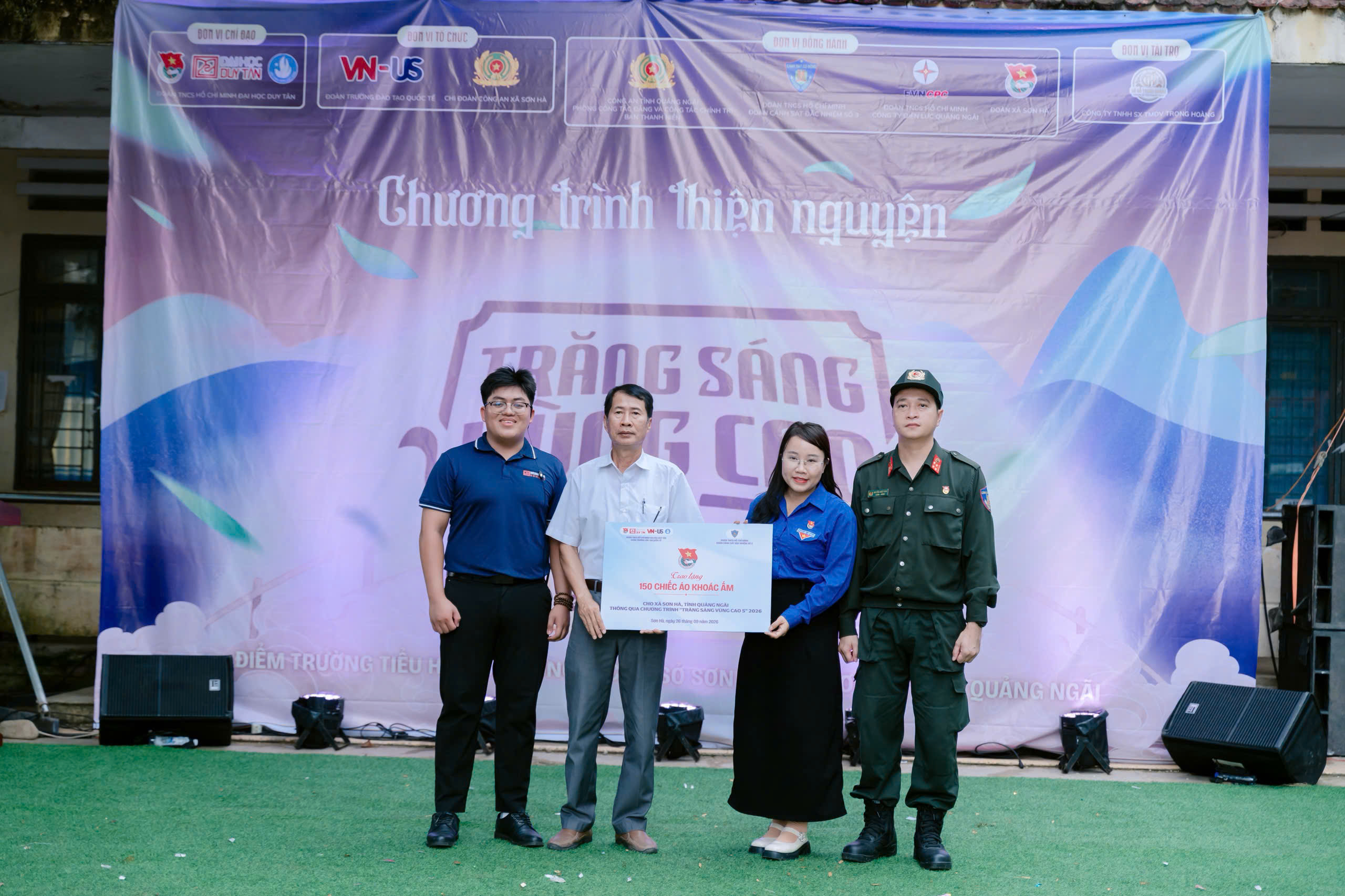 Đoàn xã Bà Nà phối hợp tổ chức chương trình thiện nguyện “Trăng sáng vùng cao 5”