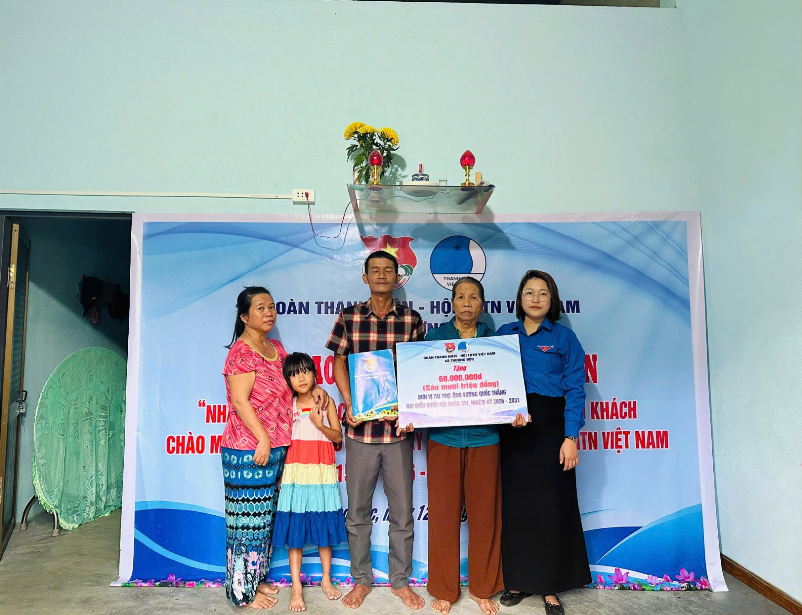 Đoàn xã Thượng Đức bàn giao công trình thanh niên “Nhà hạnh phúc” cho hộ nghèo khó khăn về nhà ở