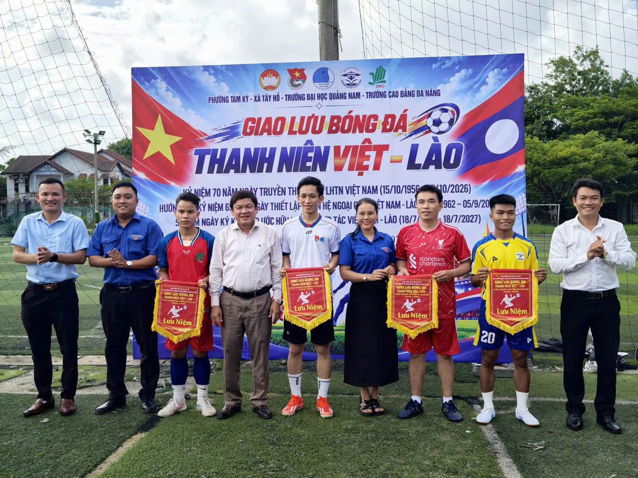 Đoàn phường Tam Kỳ tổ chức giao lưu bóng đá thanh niên Việt Nam – Lào