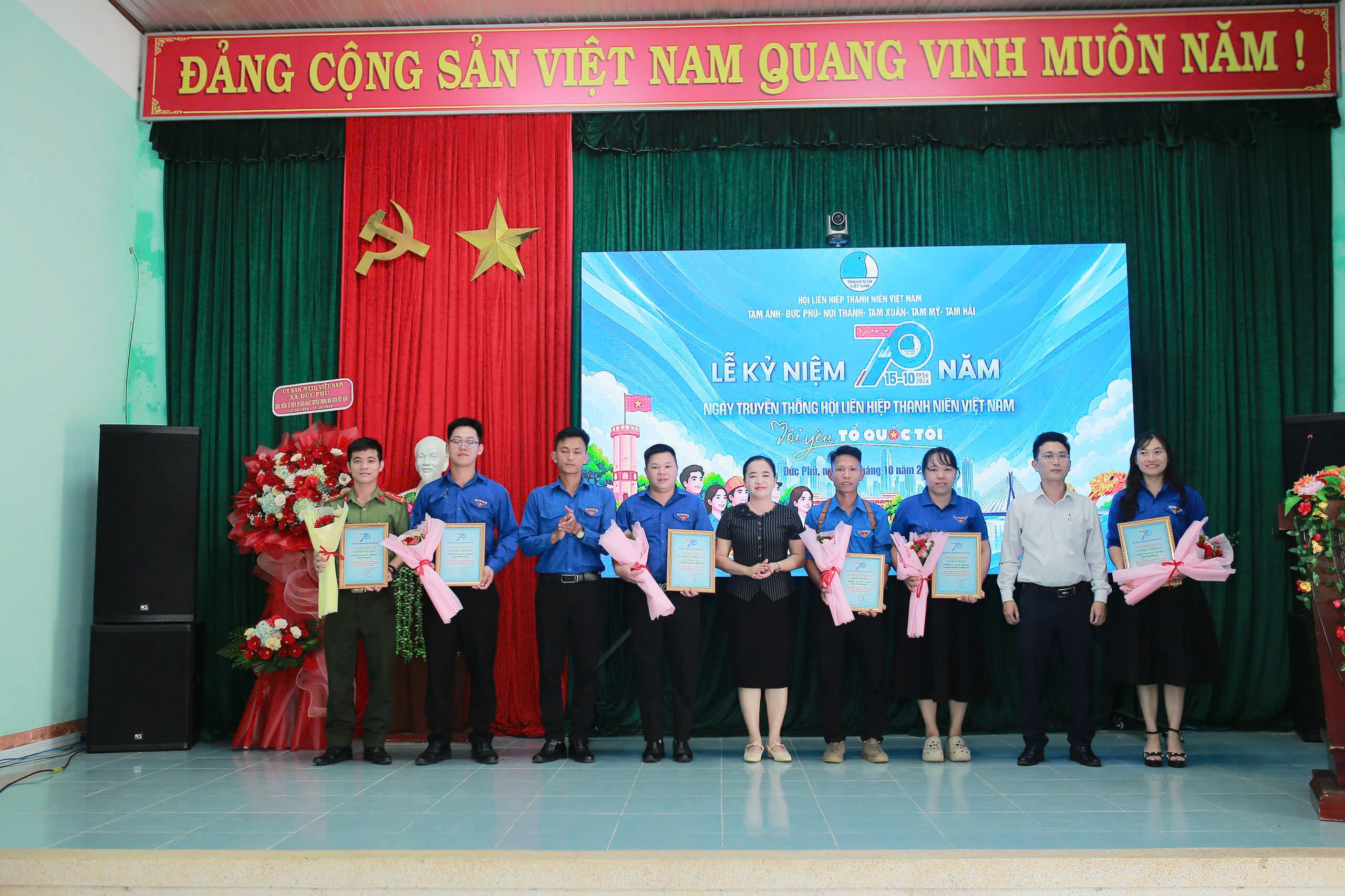 Hội LHTN Việt Nam 6 xã tổ chức hành trình “Tôi yêu Tổ quốc tôi” chào mừng 70 năm Ngày truyền thống Hội