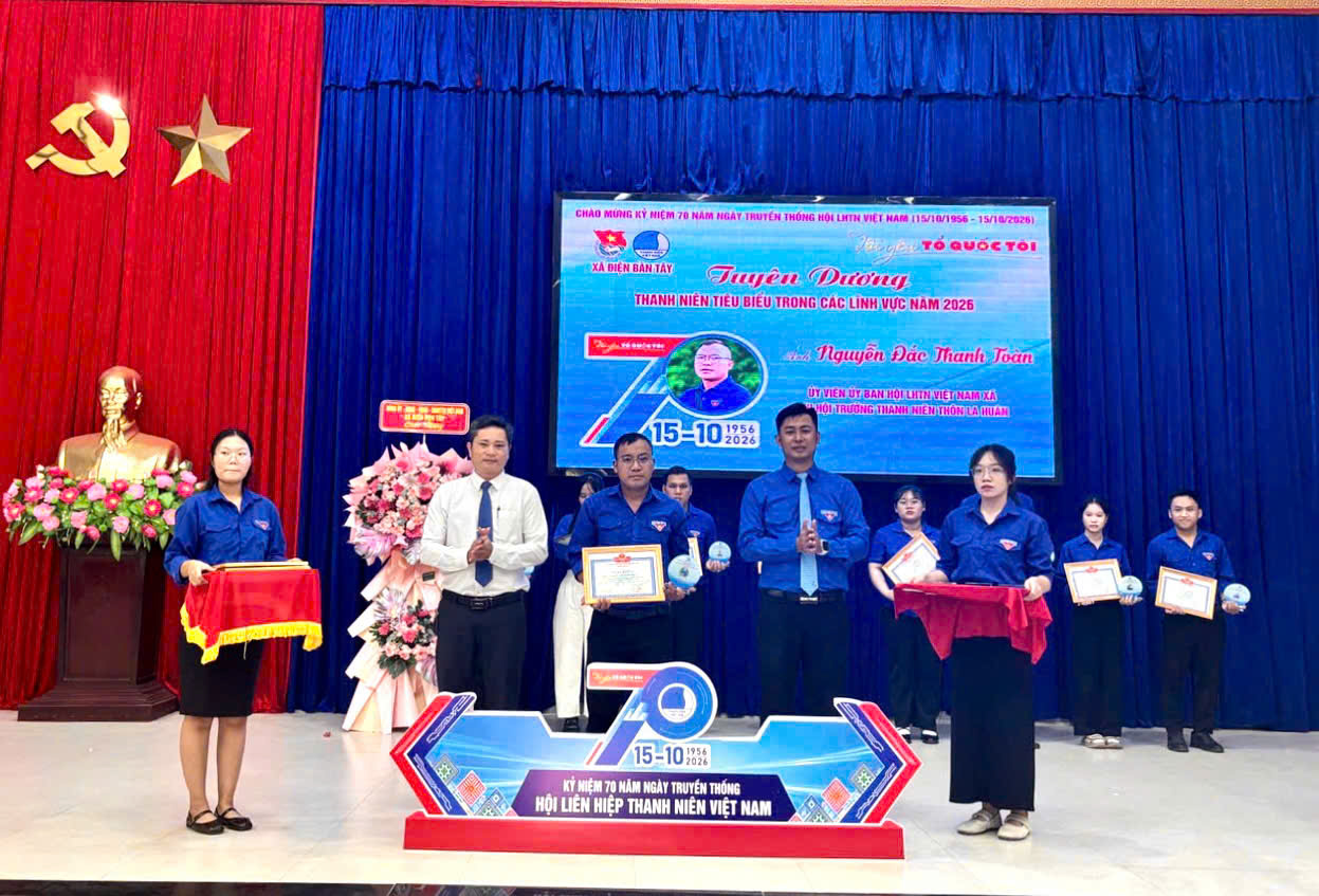 Hội LHTN Việt Nam xã Điện Bàn Tây kỷ niệm 70 năm Ngày truyền thống Hội, tuyên dương 12 gương thanh niên tiêu biểu năm 2026