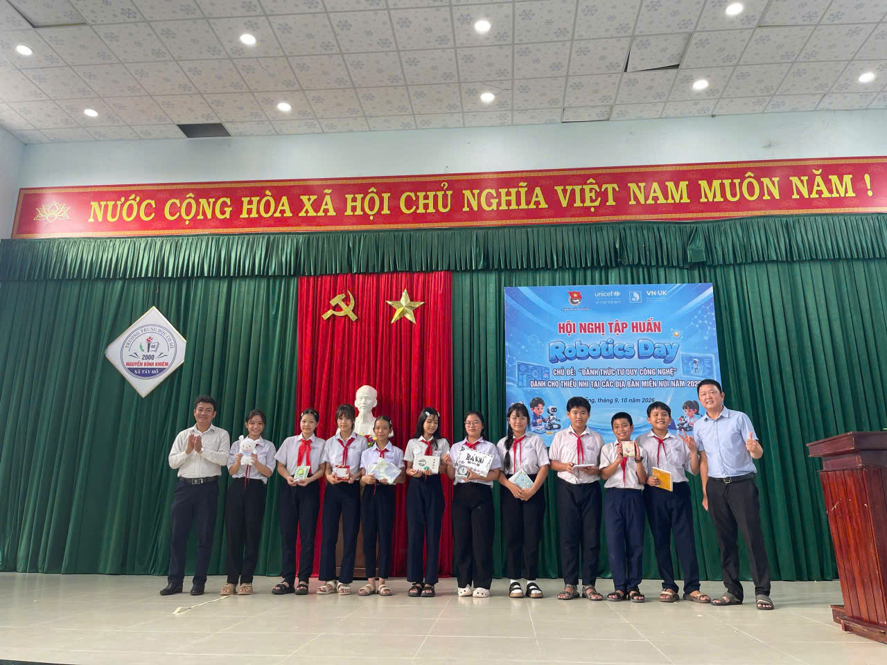 Thành Đoàn Đà Nẵng phối hợp tổ chức chương trình “Robotics Day” tại xã Tây Hồ