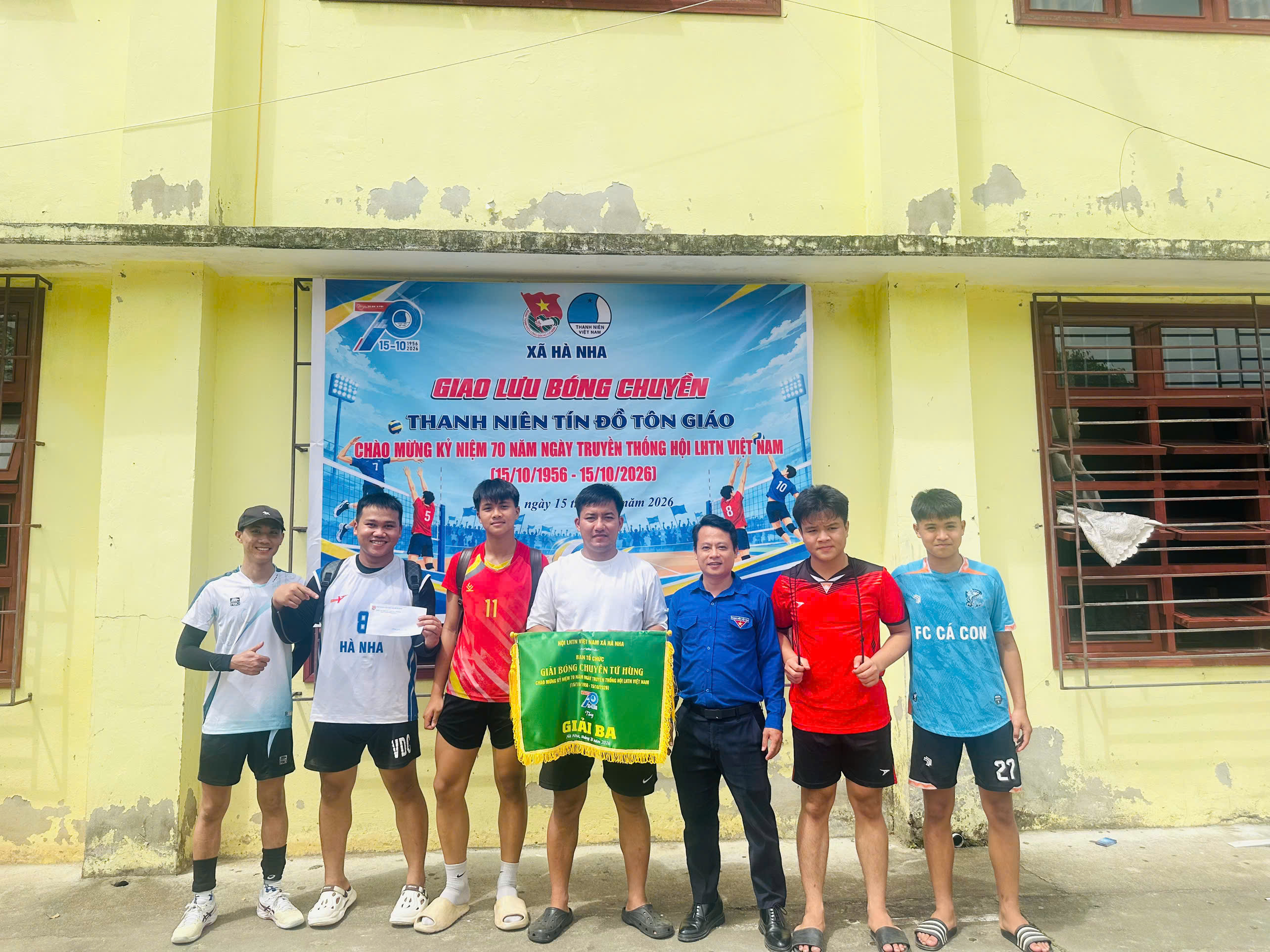 Đoàn xã Hà Nha tổ chức Giải bóng chuyền Tứ hùng chào mừng 70 năm Ngày truyền thống Hội Liên hiệp Thanh niên Việt Nam