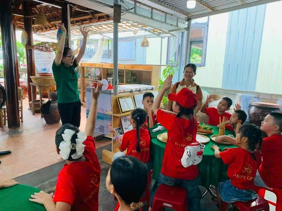 Ngô Thị Tâm phát triển Happy Group – Mô hình giáo dục kỹ năng, phát triển năng khiếu tại phường Quảng Phú
