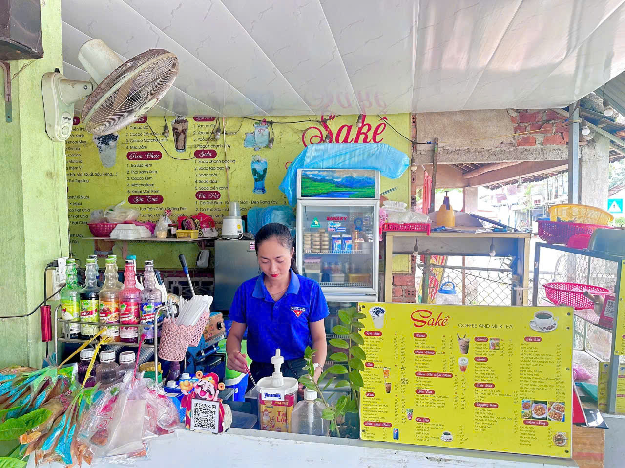 Đặng Thị Mai Oanh – Thanh niên xã Tây Hồ khởi nghiệp từ mô hình kinh doanh cà phê, trà sữa và ăn vặt
